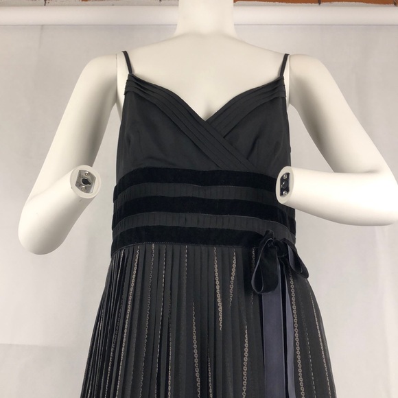 Women’s Ann Taylor LOFT lined pleated dress Sz 6 - Picture 2 of 6